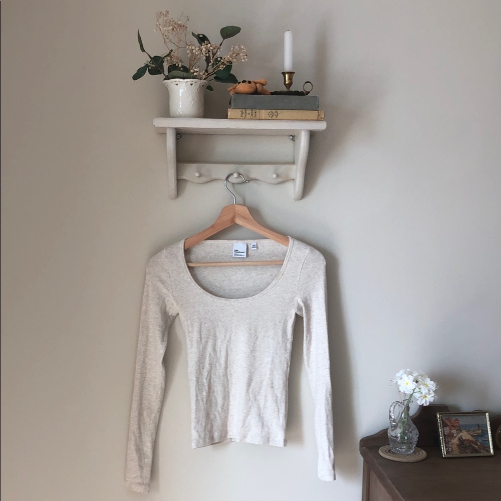 Aritzia
HomeStretch™ Rib Scoopneck Longsleeve - Birch - XXS